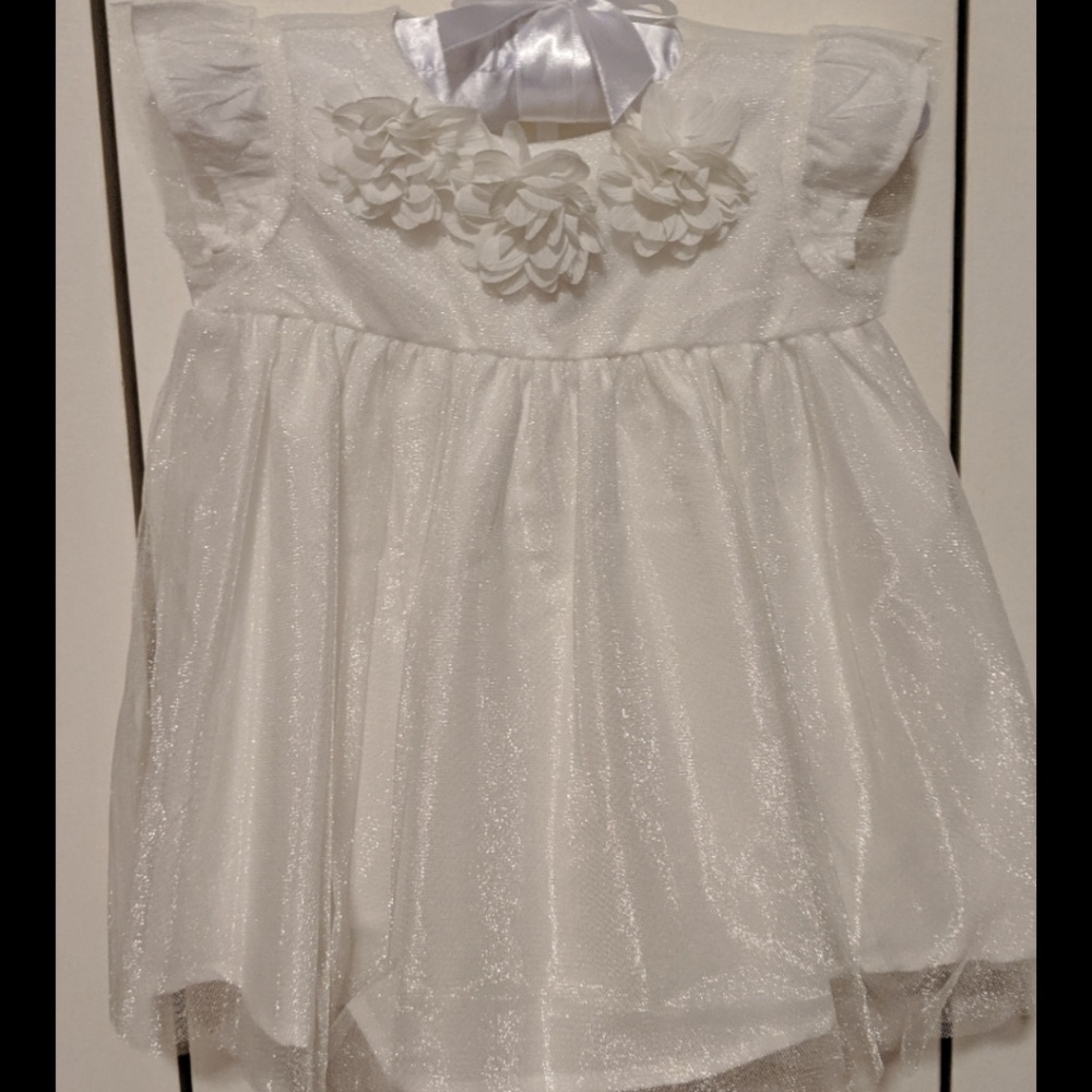 Edgehill Collections White Dress size 6mo